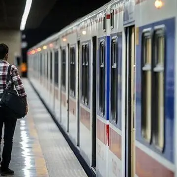 اقدام عجیب متروی مشهد/ انتشار مشخصات مسافران روی مانیتور + عکس