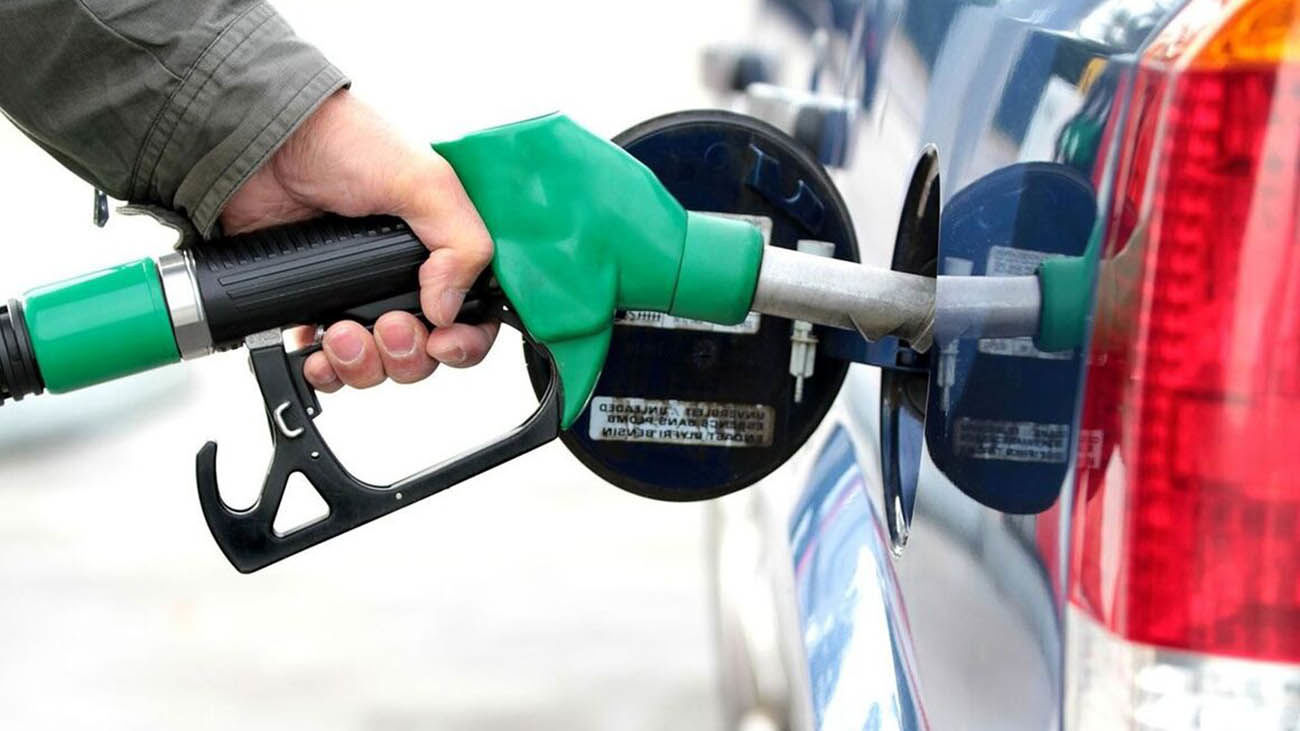 سهمیه بنزین خودروهای شخصی فاقد بیمه از امروز قطع می شود؟