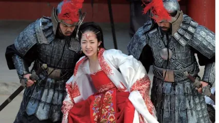 سکانس عاشقانه پادشاه گان چوگو و یوگو یووا در جومونگ ۳ که سانسور شد + ویدئو