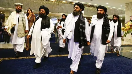 دستور جدید طالبان علیه شیعیان و زبان فارسی/ حذف تمام کتاب‌ها از دانشگاه‌ها