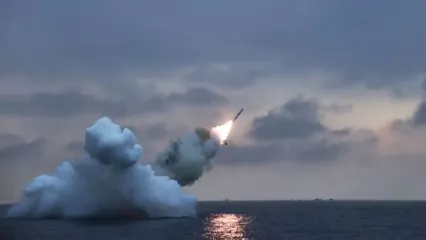 قدرت نمایی کره شمالی ؛ پیونگ یانگ موشک کروز زیردریایی را شلیک کرد