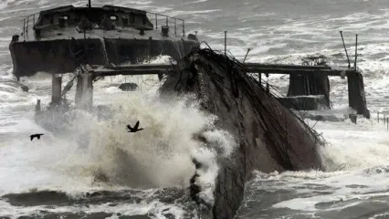 (ویدئو) تصاویری از طوفان اقیانوسی در کالیفرنیا