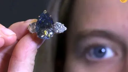(ویدئو) حراج بزرگترین الماس آبی جهان به قیمت ۵۰ میلیون دلار
