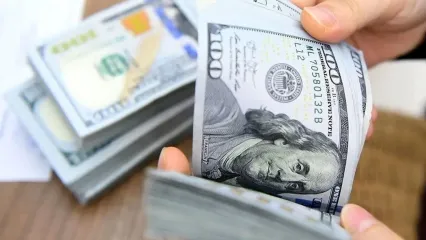 کارشناس صداوسیما: قیمت دلار زیر ۲۰ تومن است/ ویدئو