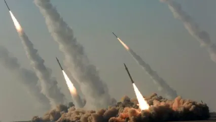 حمله موشکی حماس به تل آویو + فیلم