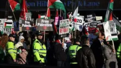 تظاهرات مردم انگلیس در حمایت از غزه+ فیلم