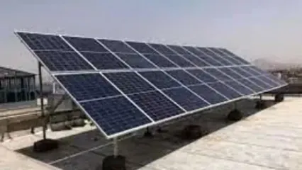 افتتاح همزمان ۱۶۶۰ نیروگاه خورشیدی اقشار حمایتی در ۱۷ استان
