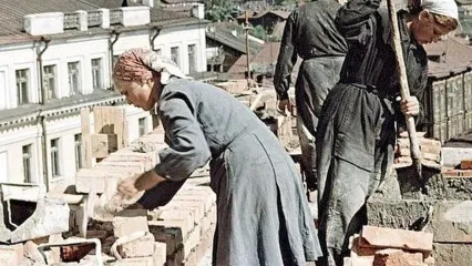 تصویری جالب از زنان کارگر در اوج دوران کمونیستی شوروی