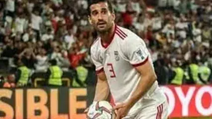 احسان حاج صفی در بازی ایران و سوریه به چه کسی هیس نشان داد؟