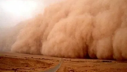 (ویدیو) طوفان مهیب گرد و خاک در شهرستان‌های سرخس