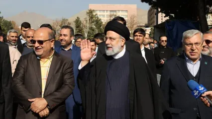 ورود رئیسی به دانشگاه شهید بهشتی تهران