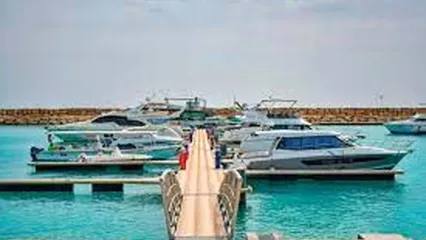 پارکینگ قایق‌های لوکس‌ تفریحی در جزیره کیش