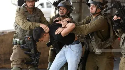 بازداشت گسترده جوانان فلسطینی در کرانه باختری/ ویدئوی ربودن یک جوان فلسطینی در ضفه غربی در کرانه باختری توسط نیروهای اسرائیلی