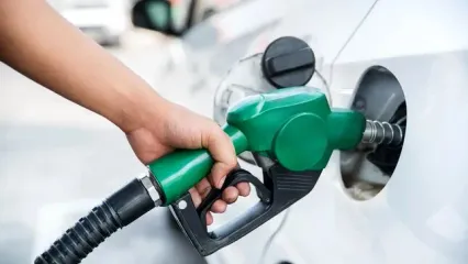 خبر جدید درباره سهمیه‌بندی و یارانه بنزین/ سهمیه بنزین خانوارهای بدون خودرو چگونه واریز می‌شود؟