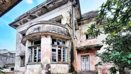 این خانه تاریخی دوره پهلوی در بندرانزلی در حال نابودی است!+عکس