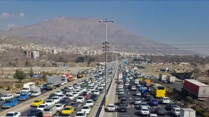 آخرین وضعیت ترافیک در آزاد راه‌های تهران-شمال و قزوین-رشت امروز پنجشنبه ۲ فروردین ماه ۱۴۰۲