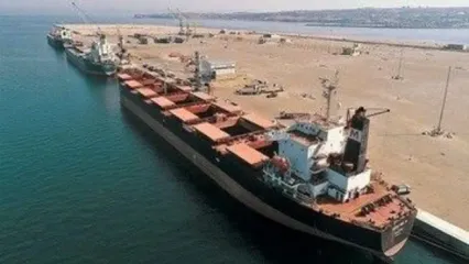 اولین کشتی حامل تجهیزات ساخت اسکله موقت روانه غزه شد
