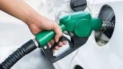 یارانه بنزین ۱۰۰‌میلیون تومانی دولت برای مالکان خودرو | تخصیص سهمیه بنزین برای خانوار اجرایی می شود؟