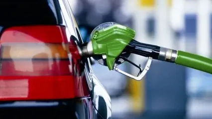 پیشنهاد بنزینی مجلس ؛ واریز ۱۵ لیتر سهمیه بنزین به هر فرد از خردادماه