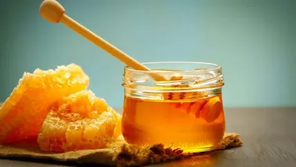 معرفی بهترین روش ها برای تشخیص عسل طبیعی