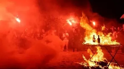 معترضان مقابل اقامتگاه نتانیاهو آتش به پا کردند/ ویدئو