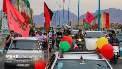 تصاویر: جشن کاروان موتوری یزدی‌ها در حمایت از عملیات «وعده صادق»
