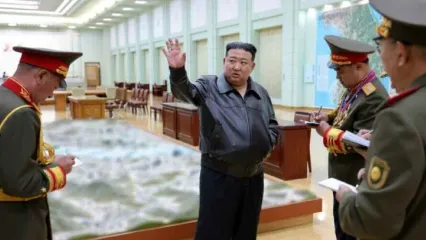 رهبر کره شمالی: باید بیش از هر زمانی برای جنگ آماده باشیم