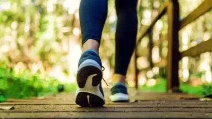 پیاده‌روی ۲ دقیقه‌ای برای بدن فایده ای دارد؟