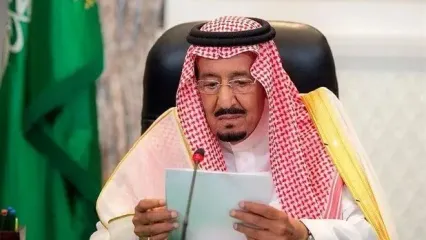 دلیل بستری شدن پادشاه عربستان در بیمارستان