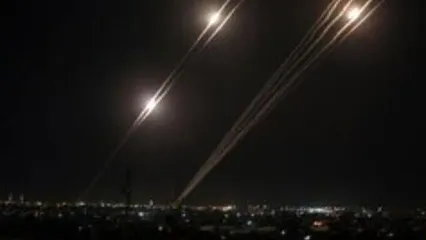 مجری اسرائیلی از ترس حمله موشکی سپاه فرار کرد + ببینید