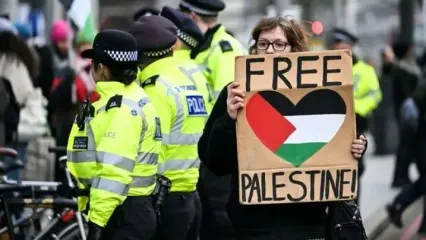 درخواست ها برای استعفای رئیس پلیس لندن در پی برگزاری تظاهرات حامیان فلسطین