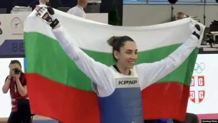 خبر تلخ برای ایران/ قهرمانی کیمیا علیزاده در اروپا با پرچم بلغارستان