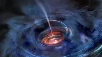 تصویر اعجاب انگیز ناسا از سیاهچاله ای در حال بلعیدن یک ستاره‌