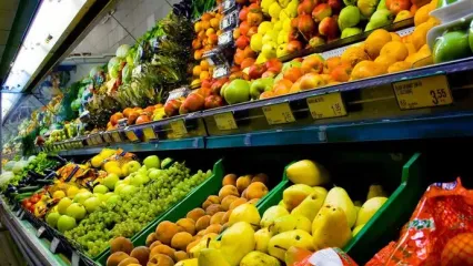 قیمت انواع میوه و تره بار در بازار / آناناس همچنان صدرنشین جدول است؟