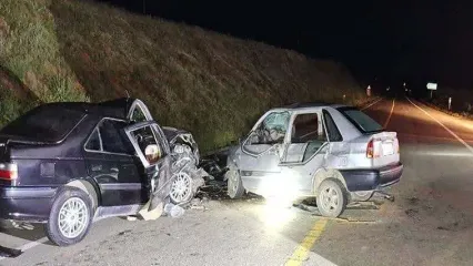 3 کشته در تصادف هولناک پژو با پراید در جاده سنندج