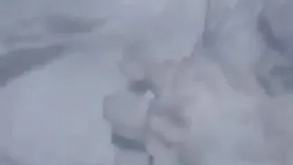 (ویدئو) بارش عجیب برف چند متری در اطراف ارومیه - 22 اردیبهشت!