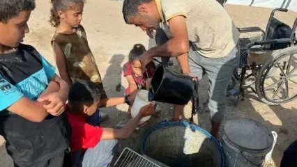 حفر چاه با دستان خالی برای تامین آب مصرفی در غزه