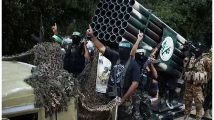 عملیات موشکی حماس علیه پایگاه نظامیان اسرائیل+فیلم
