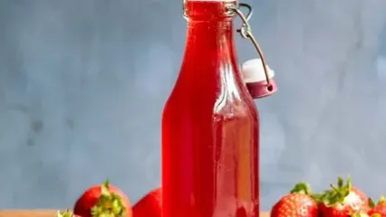 شربت توت فرنگی: خنکای تابستان در لیوان شما!