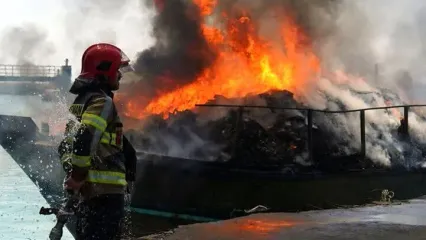 آتش سوزی در یک کارخانه خودروسازی