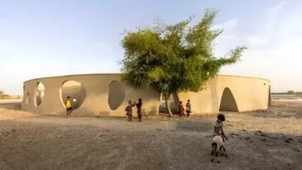 (تصاویر) معماری خاص‌ترین مدرسه دنیا در چابهار!