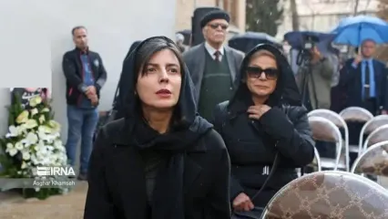بی تابی لیلا حاتمی در مراسم خاکسپاری مادرش + ویدیو و تصاویر