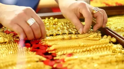 قیمت طلا، سکه و دلار در بازار امروز 19 اردیبهشت 1403/ طلای 18 عیار گران شد + جدول قیمت