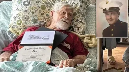 (ویدئو) یک کهنه سرباز ۹۸ ساله بالاخره پس از ۸ دهه مدرک دیپلمش را گرفت