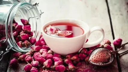 فواید فراوان چای گل رز برای آرامش روان و جوانی پوست