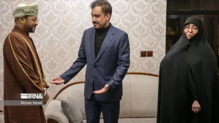 تصاویر: حضور وزیر خارجه عمان در منزل شهید «حسین امیر عبدالهیان»