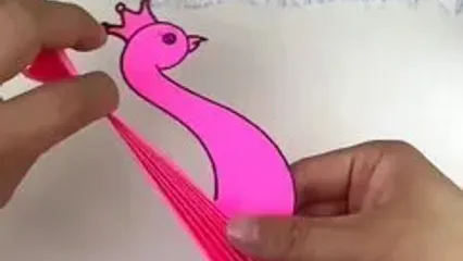 (ویدئو) ساخت طاووس کاغذی: شما هم به این روش آسان برای فرزندتان درست کنید