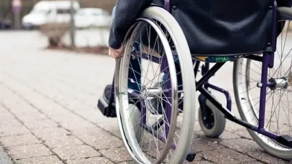 اعتراض معلولان؛ حق پرستاری ۲ میلیون تومان؟