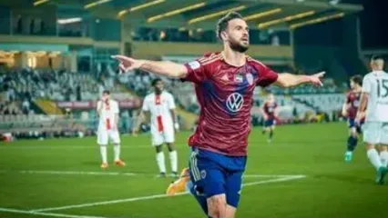 قهرمانی یک پرسپولیسی در لیگ کاپ امارات