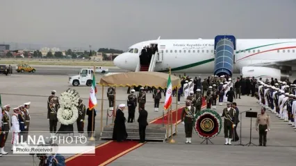 تصاویر: مسئولان در مراسم استقبال از پیکر رئیس‌جمهور شهید و همراهانش در فرودگاه مهرآباد